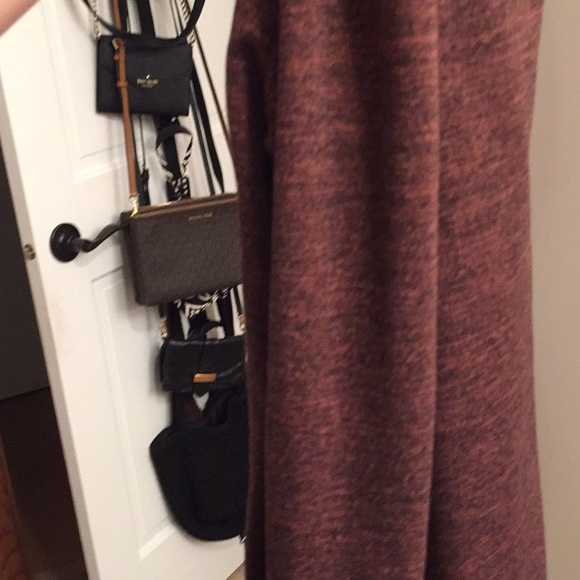 Lucy maroon long sleeve turtle neck - Picture 3 of 3